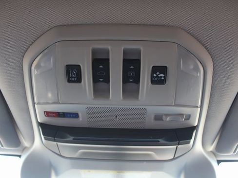 Used 2021 Subaru Ascent Limited w/ Technology Package image 45