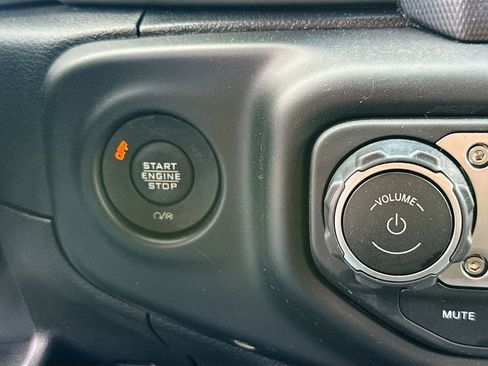Used 2023 Jeep Wrangler Unlimited AWD/4WD image 14