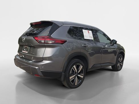 Certified 2025 Nissan Rogue SL AWD/4WD image 5