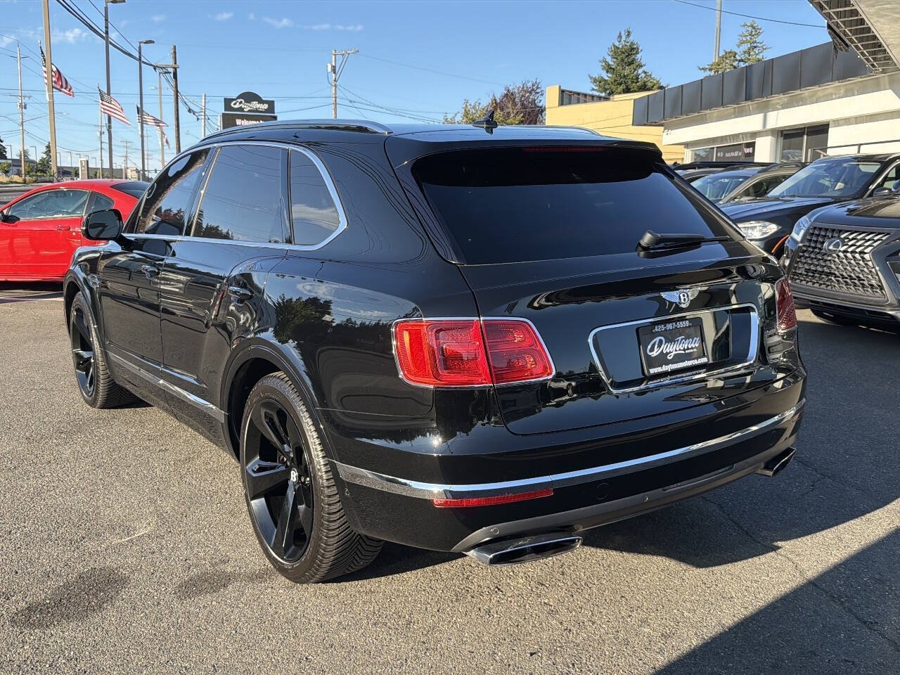 Used 2017 Bentley Bentayga AWD/4WD image 4