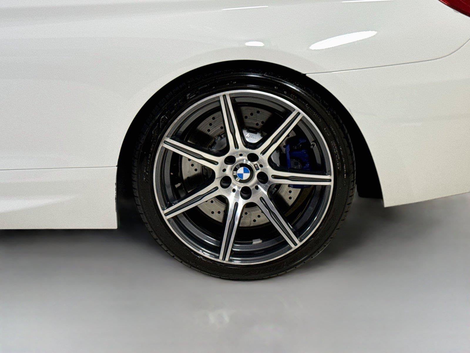 Used 2016 BMW M6 Convertible RWD image 40