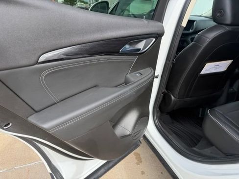 Used 2023 Buick Envision Essence FWD image 11