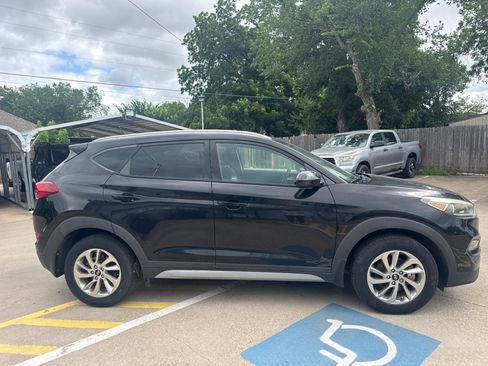 Used 2017 Hyundai Tucson SE w/ SE Popular Package 02 FWD image 6
