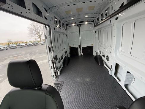 Used 2025 Ford Transit 250 148 High Roof image 24