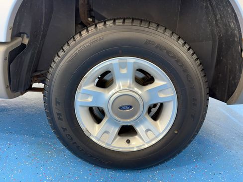 Used 2003 Ford Explorer Sport Trac XLT image 54