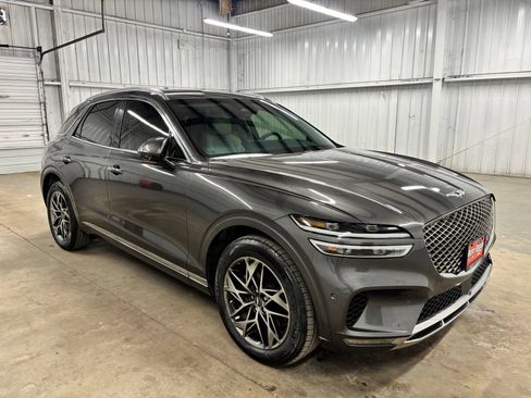 Used 2022 Genesis GV70 2.5T w/ Advanced Package AWD/4WD image 1