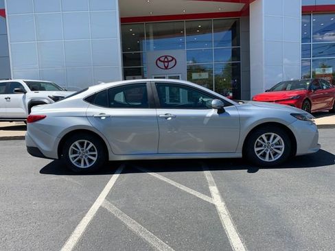 Used 2025 Toyota Camry LE FWD image 2