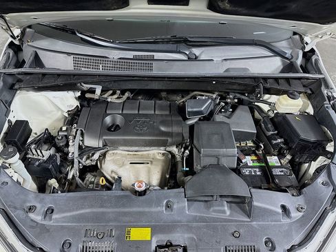 Used 2019 Toyota Highlander LE image 27