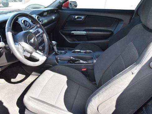 Used 2017 Ford Mustang Coupe image 10