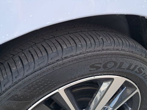 Certified 2025 Nissan Versa SV w/ Trunk Package image 58