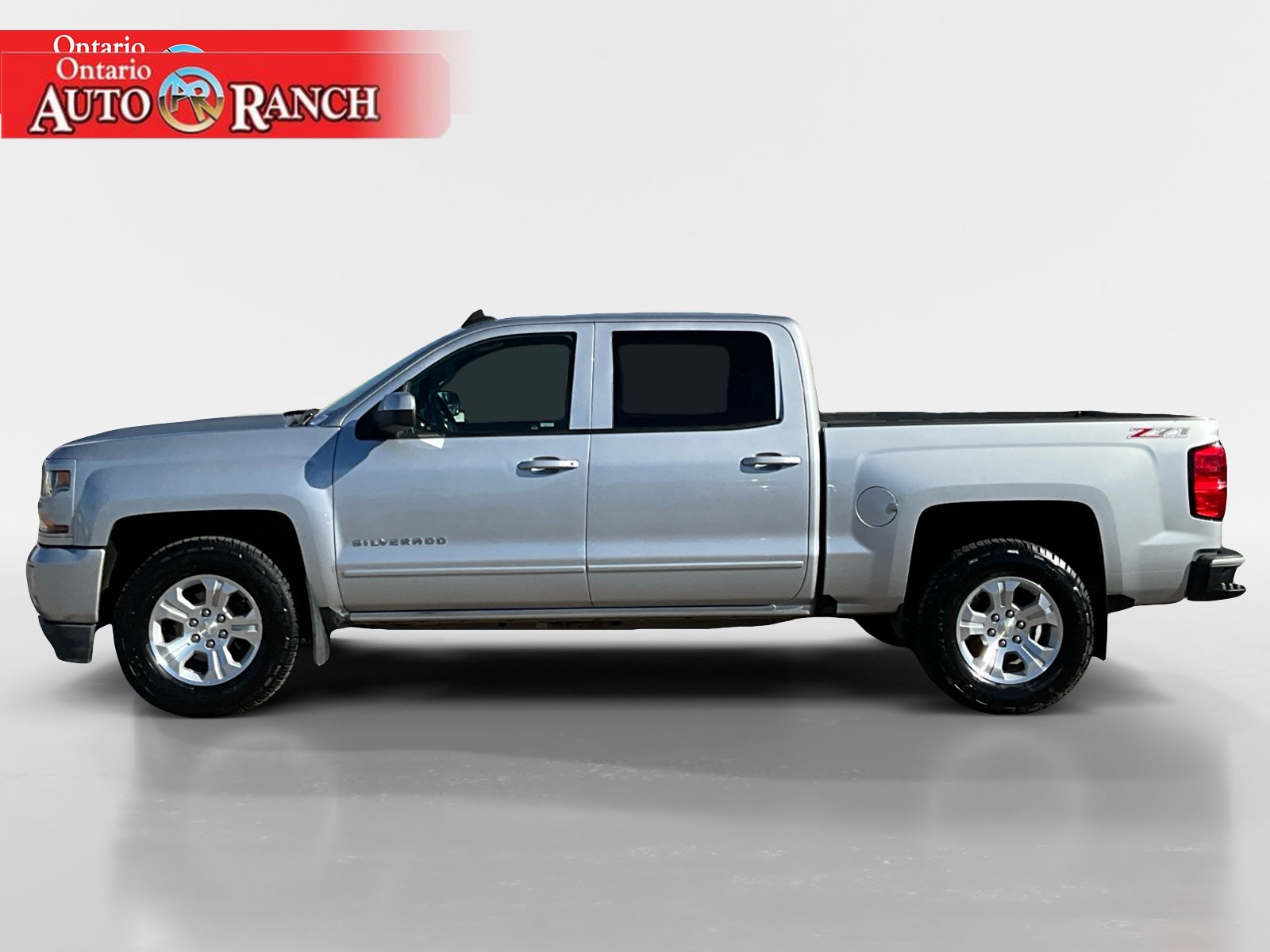 Used 2017 Chevrolet Silverado 1500 LT w/ All Star Edition AWD/4WD image 2