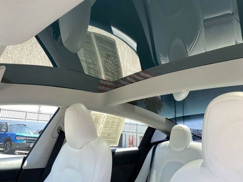 Used 2023 Tesla Model 3 Standard Range RWD image 29