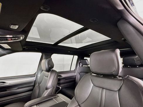 New 2026 Jeep Grand Wagoneer 4WD image 23
