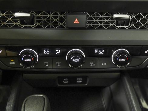 Used 2025 Honda Accord SE image 29