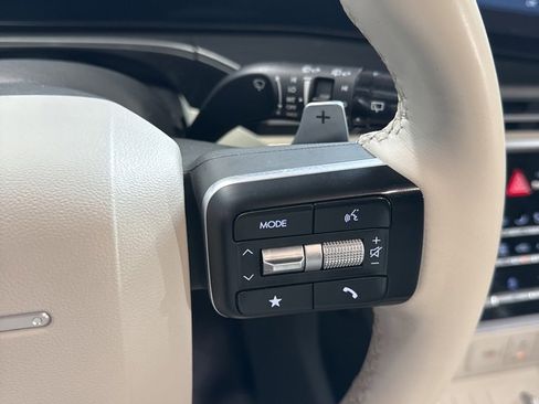 Used 2024 Hyundai Santa Fe SE image 33