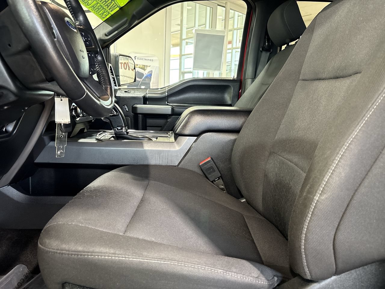 Used 2020 Ford F150 XLT w/ Equipment Group 302A Luxury AWD/4WD image 11