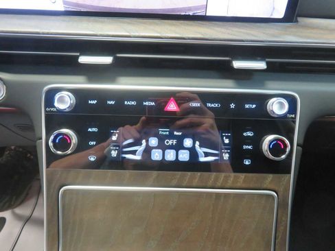 New 2026 Genesis GV80 2.5T Advanced AWD/4WD image 18