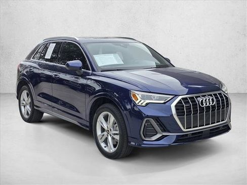 Certified 2024 Audi Q3 2.0T Premium image 3