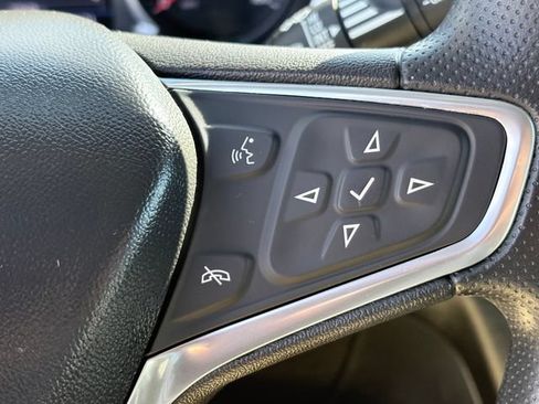 Used 2022 Chevrolet Equinox LT FWD image 12