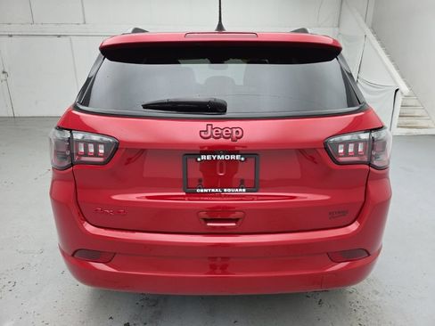 Used 2022 Jeep Compass Limited AWD/4WD image 7