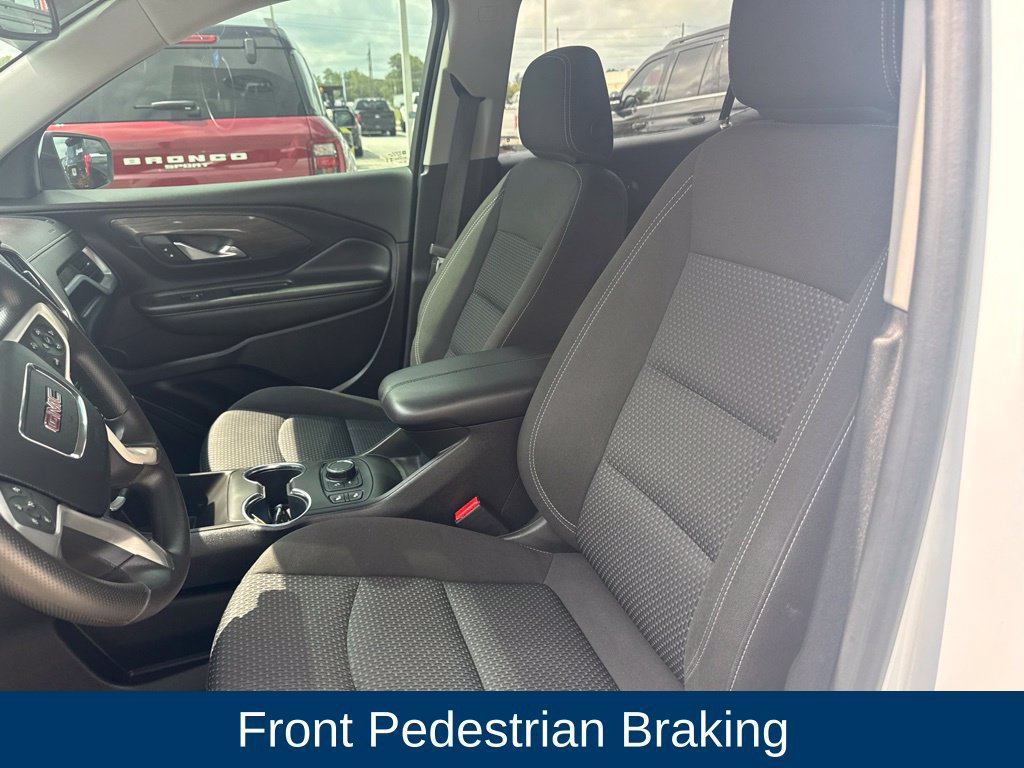 Used 2024 GMC Terrain SLE w/ Driver Convenience Package FWD image 13