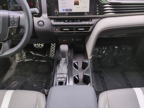 Certified 2026 Toyota Camry SE FWD image 18