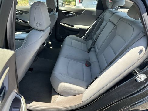 Used 2023 Chevrolet Malibu LT FWD image 16
