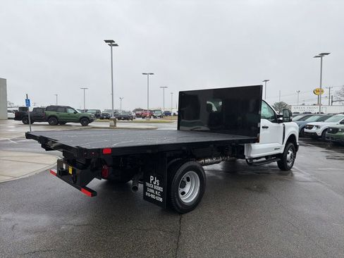 New 2026 Ford F350 XL w/ XL Chrome Package image 3