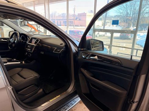 Used 2012 Mercedes-Benz ML 350 4MATIC image 17