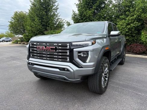 Used 2023 GMC Canyon Denali AWD/4WD image 2