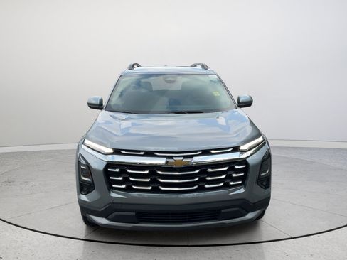 Used 2025 Chevrolet Equinox LT w/ Convenience Package II FWD image 4