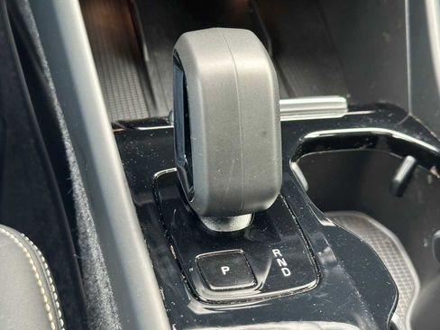 Certified 2023 Volvo C40 P8 Recharge Ultimate w/ Protection Package Premier image 28