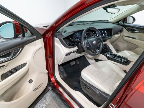 Used 2022 Buick Envision Avenir w/ Technology Package II image 12