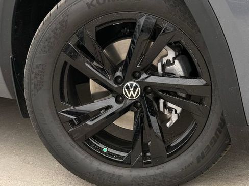 New 2026 Volkswagen Atlas Cross Sport SEL R-Line AWD/4WD image 7