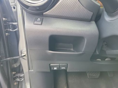 Used 2019 Nissan Kicks SV FWD image 20