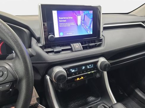 Certified 2025 Toyota RAV4 LE FWD image 17