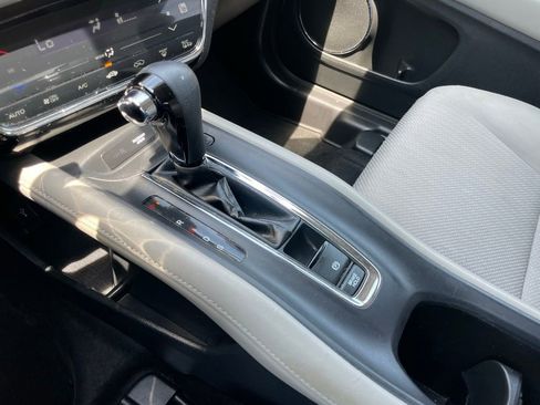 Certified 2017 Honda HR-V EX image 21