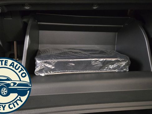 Used 2024 Nissan Altima 2.5 SV image 17