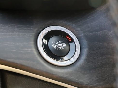 New 2025 Jeep Grand Cherokee Limited image 32