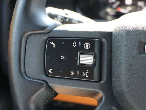 Used 2024 Land Rover Defender 130 X-Dynamic SE AWD/4WD image 20