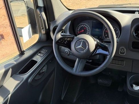 New 2025 Mercedes-Benz Sprinter 2500 image 20