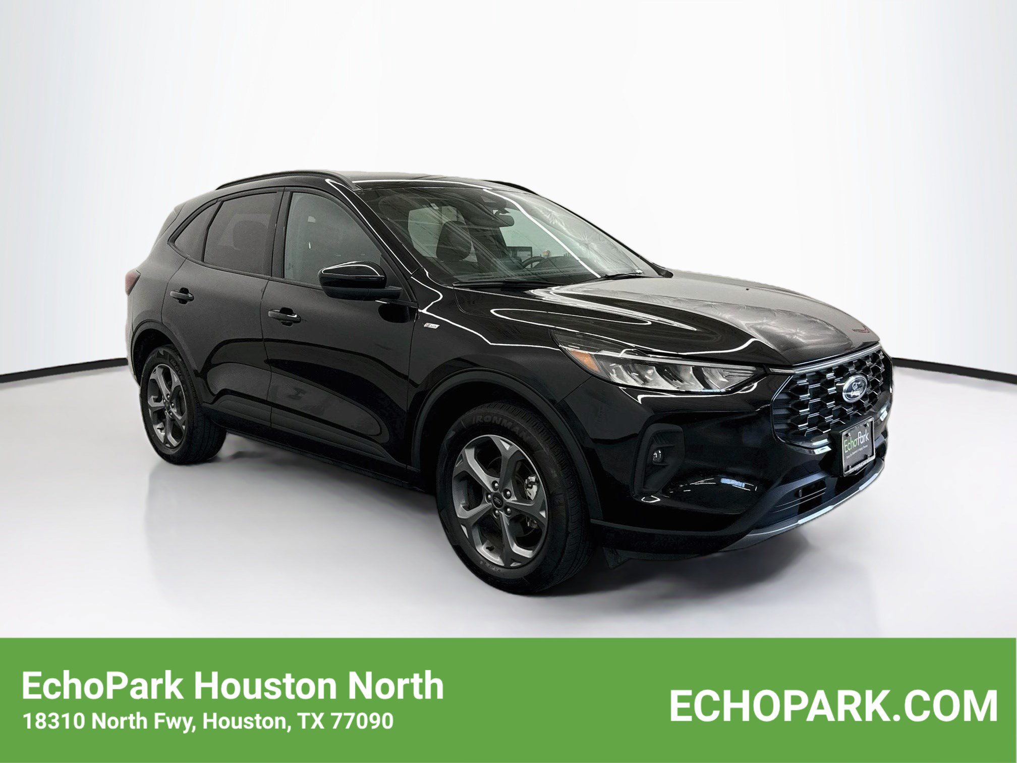 Used 2025 Ford Escape ST-Line Select AWD/4WD image 1