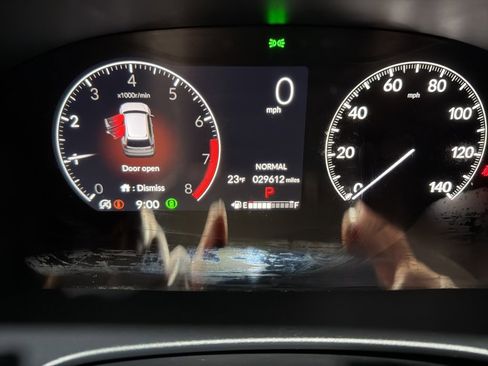 Used 2025 Honda CR-V EX image 15