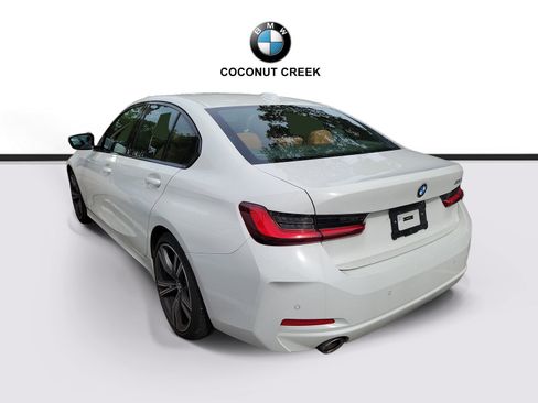 Certified 2023 BMW 330i Sedan w/ Premium Package RWD image 4