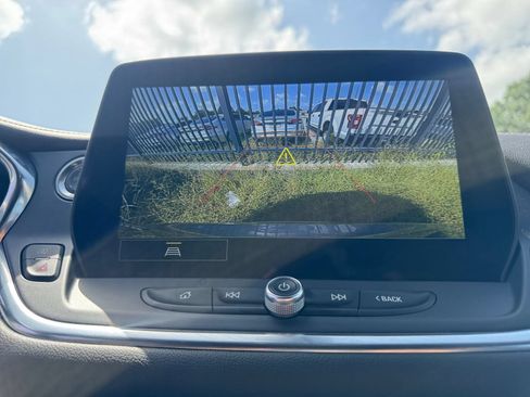 Used 2026 Chevrolet Blazer LT FWD image 19
