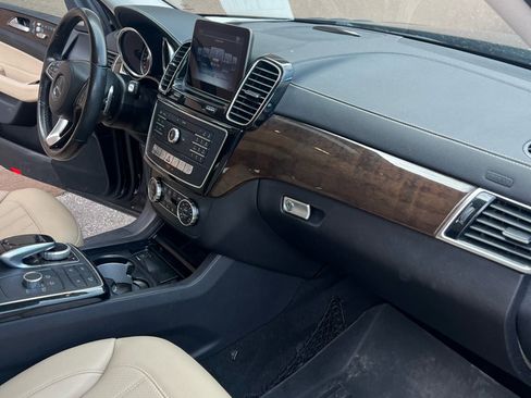 Used 2019 Mercedes-Benz GLS 450 4MATIC w/ Premium 1 Package image 18