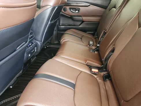 Used 2025 Honda Pilot Elite image 29