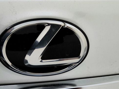 Used 2023 Lexus GX 460 Premium w/ Premium Package image 13