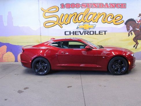 Used 2020 Chevrolet Camaro LT image 1