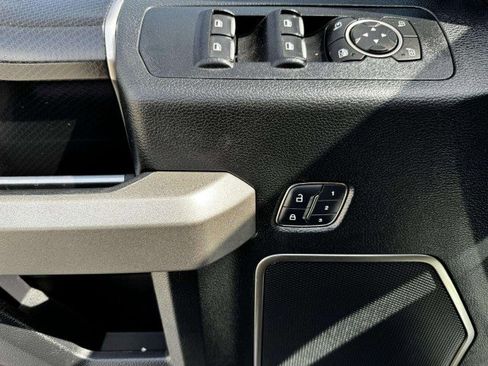 Used 2017 Ford F150 Raptor w/ Equipment Group 802A Luxury image 18